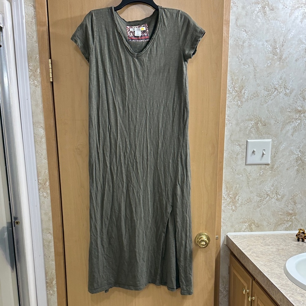 C&C California Olive Green Dress w/slit